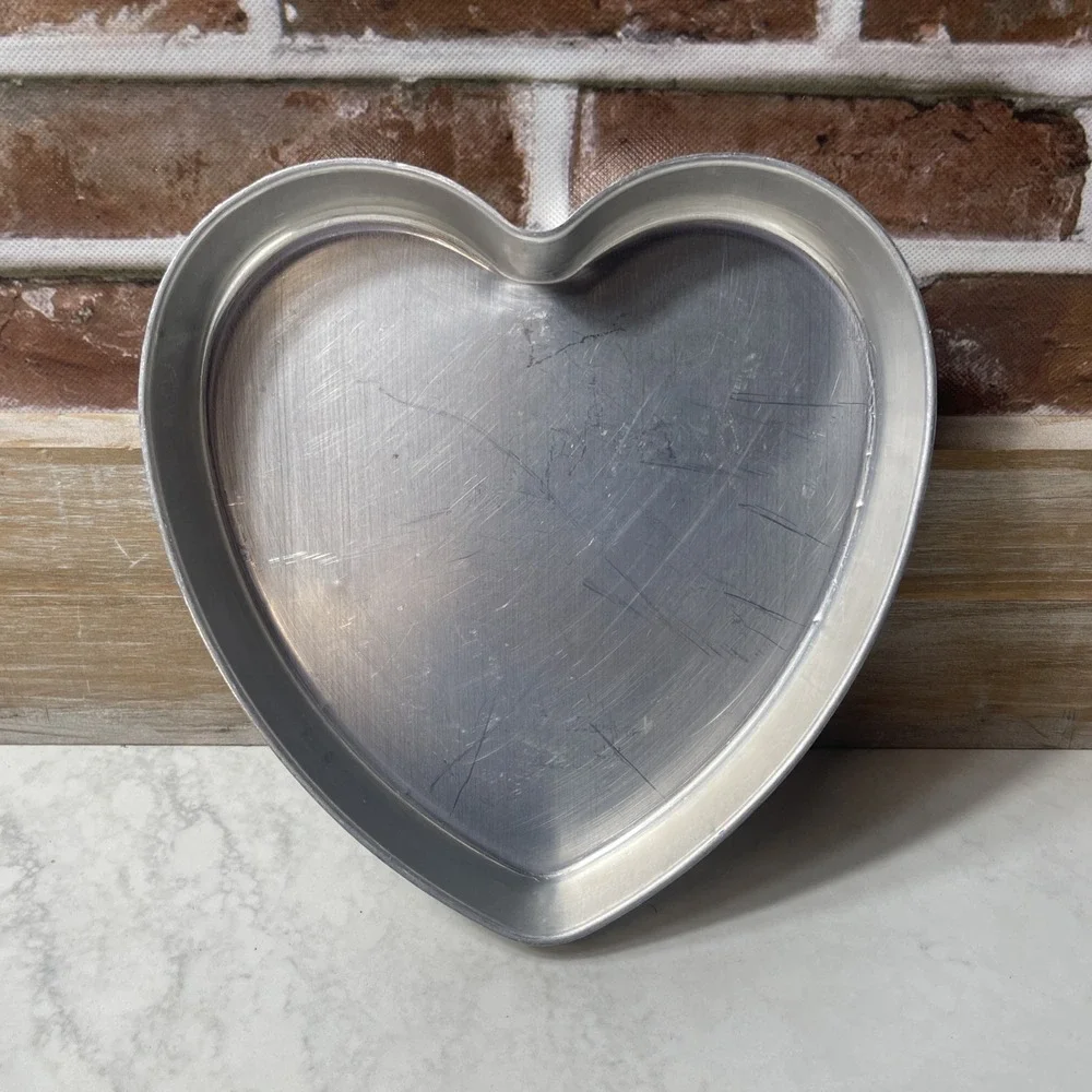 Vintage 1991 Wilton Aluminum Heart Shape Cake Pan 2105-5176  2 Pans